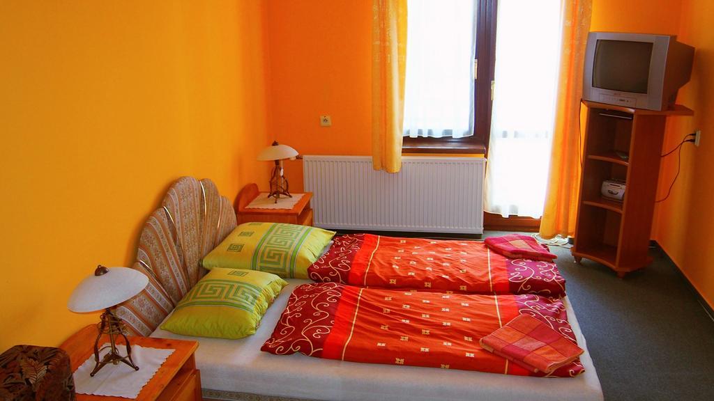 Penzion Tatry Poprad Zimmer foto